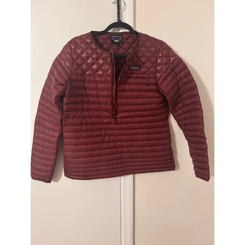 Patagonia Women’s AlpLight Down Pullover - Dark Ruby Red